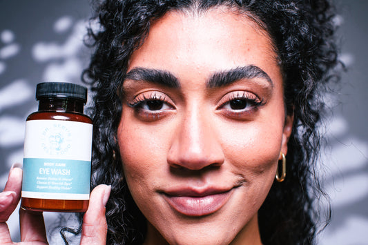 Natural Herbs and Foods That Support Eye Health and Vision